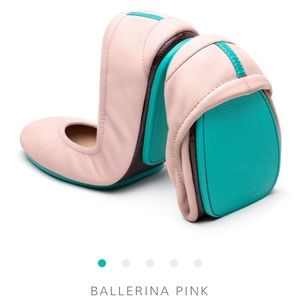 Ballerina Pink Tieks w/box and flower 🌺